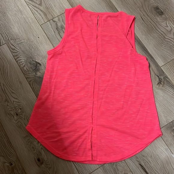 Balance collection bright pink workout top. Very breatheable with back opening - Picture 2 of 4